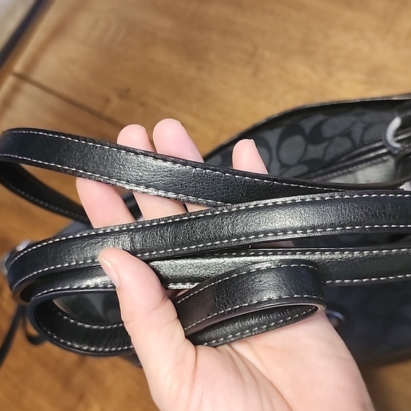 Coach Peyton Signature Crossbody/shoulder Bag - Picture 13 of 16